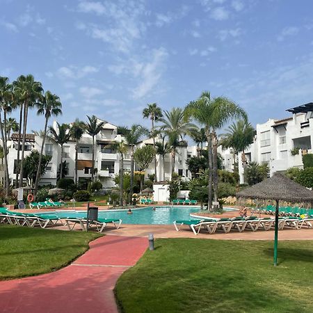 Apartment Costalita, Direct Beach Access, Ground Floor, Salt Water Pool Estepona Exteriér fotografie